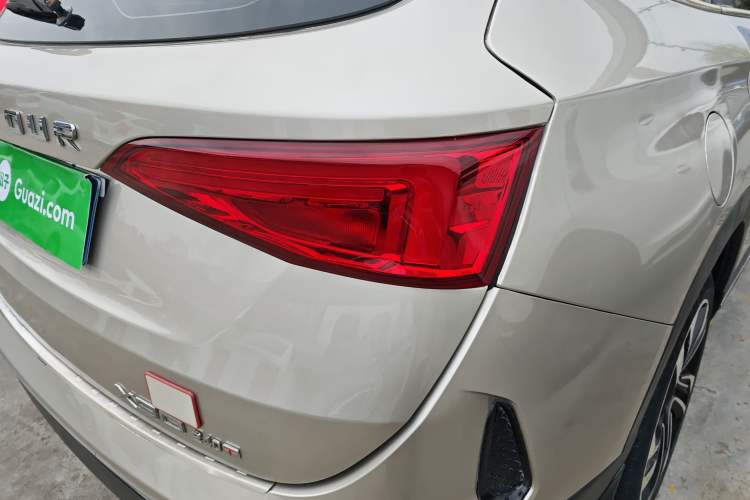 Used JETOUR X90 2019 1.5T Manual Smart Enjoyment Version 5 Seats China VI Standard Exterior 3