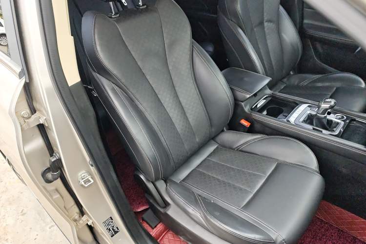 Used JETOUR X90 2019 1.5T Manual Smart Enjoyment Version 5 Seats China VI Standard Right Front Seat