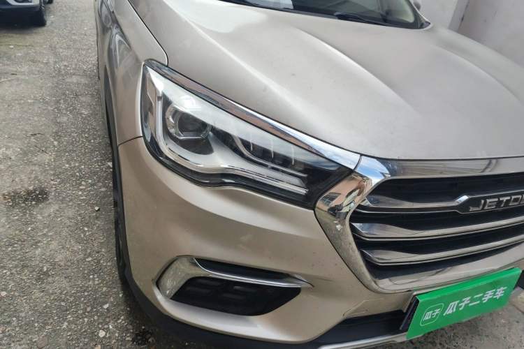 Used JETOUR X90 2019 1.5T Automatic Luxury 7-Seater China V Standard Right Front Headlight