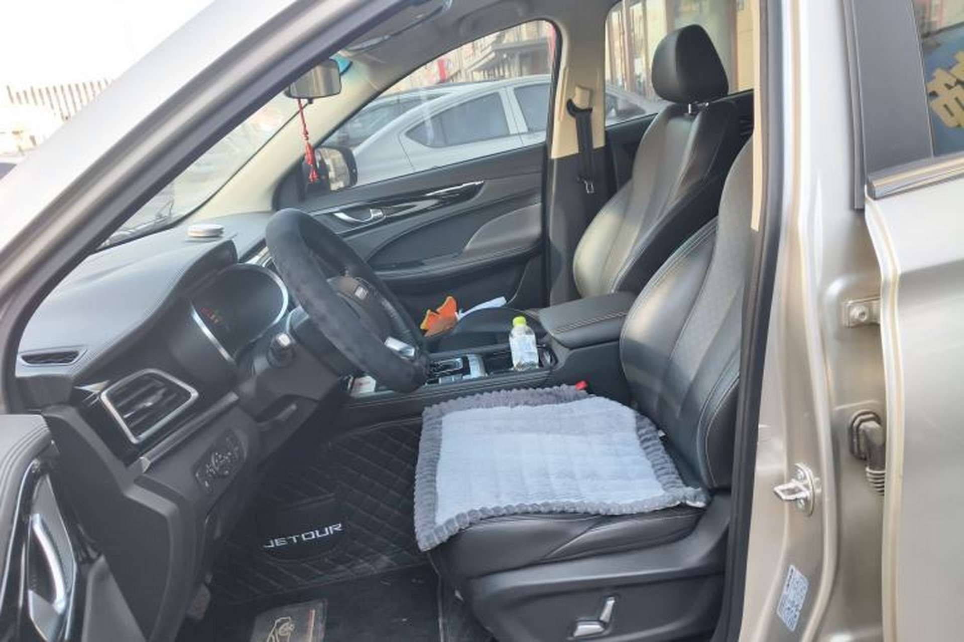Used JETOUR X90 2019 1.5T DCT Smart Enjoyment Model 6 Seats China VI Standard Left Front Seat