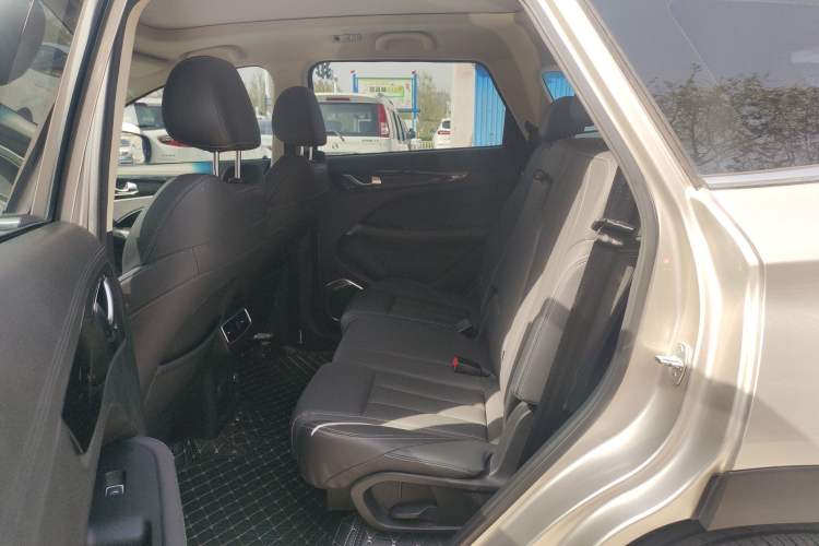 Used JETOUR X90 2019 1.5T Automatic Smart Enjoyment 6-Seater Emission Standard China V Left Rear Seat