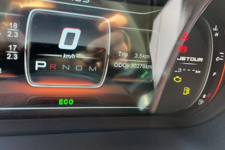 Used JETOUR X90 2019 1.6T DCT Luxury Touring Edition 5 Seats China VI Standard Odometer Close Up
