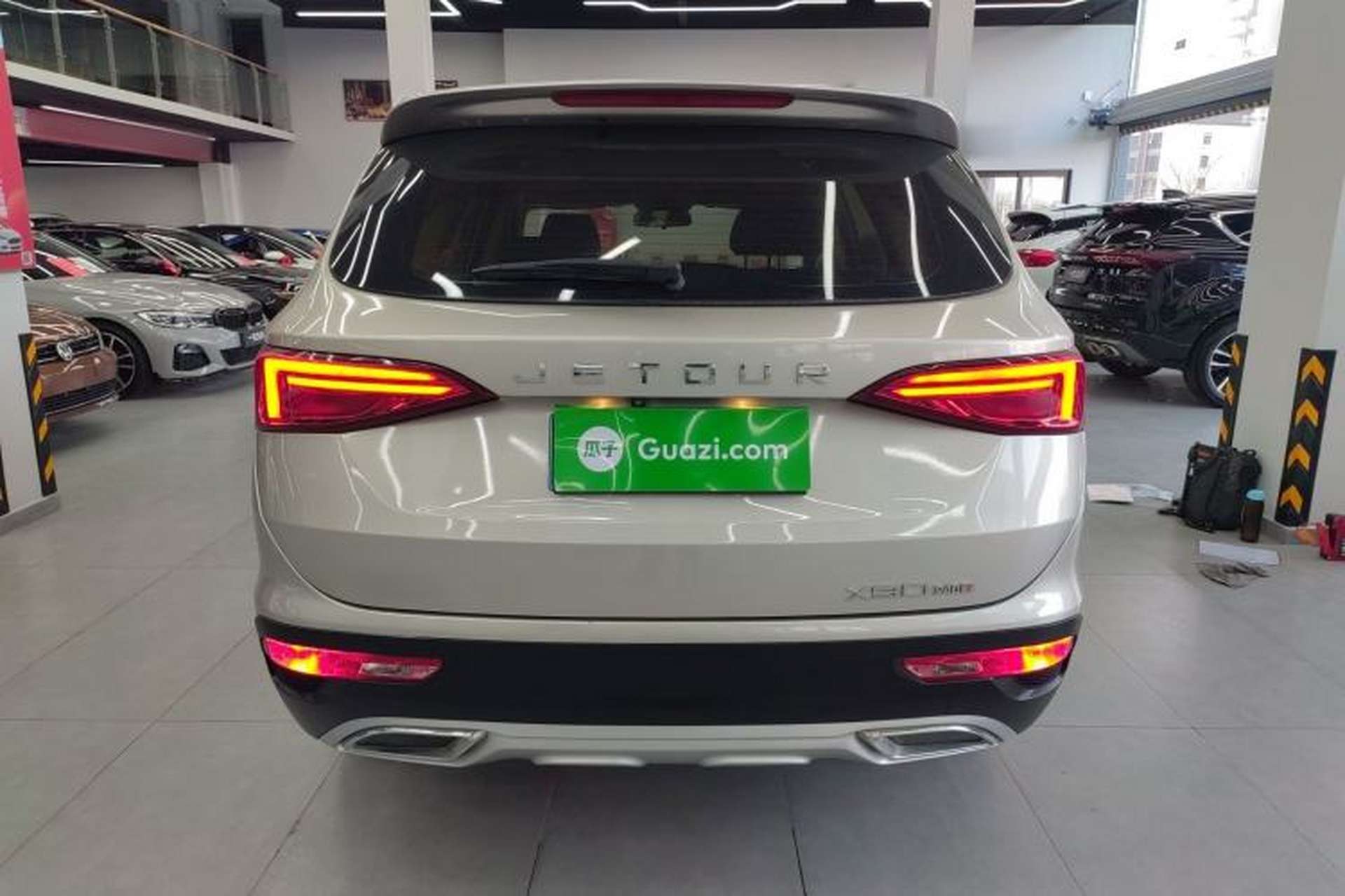 Used JETOUR X90 2019 1.5T Manual Smart Enjoyment Version 5 Seats China V Standard Rear