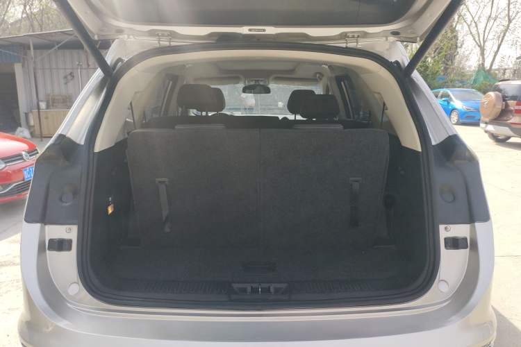 Used JETOUR X90 2019 1.5T Automatic Smart Enjoyment 6-Seater Emission Standard China V Trunk