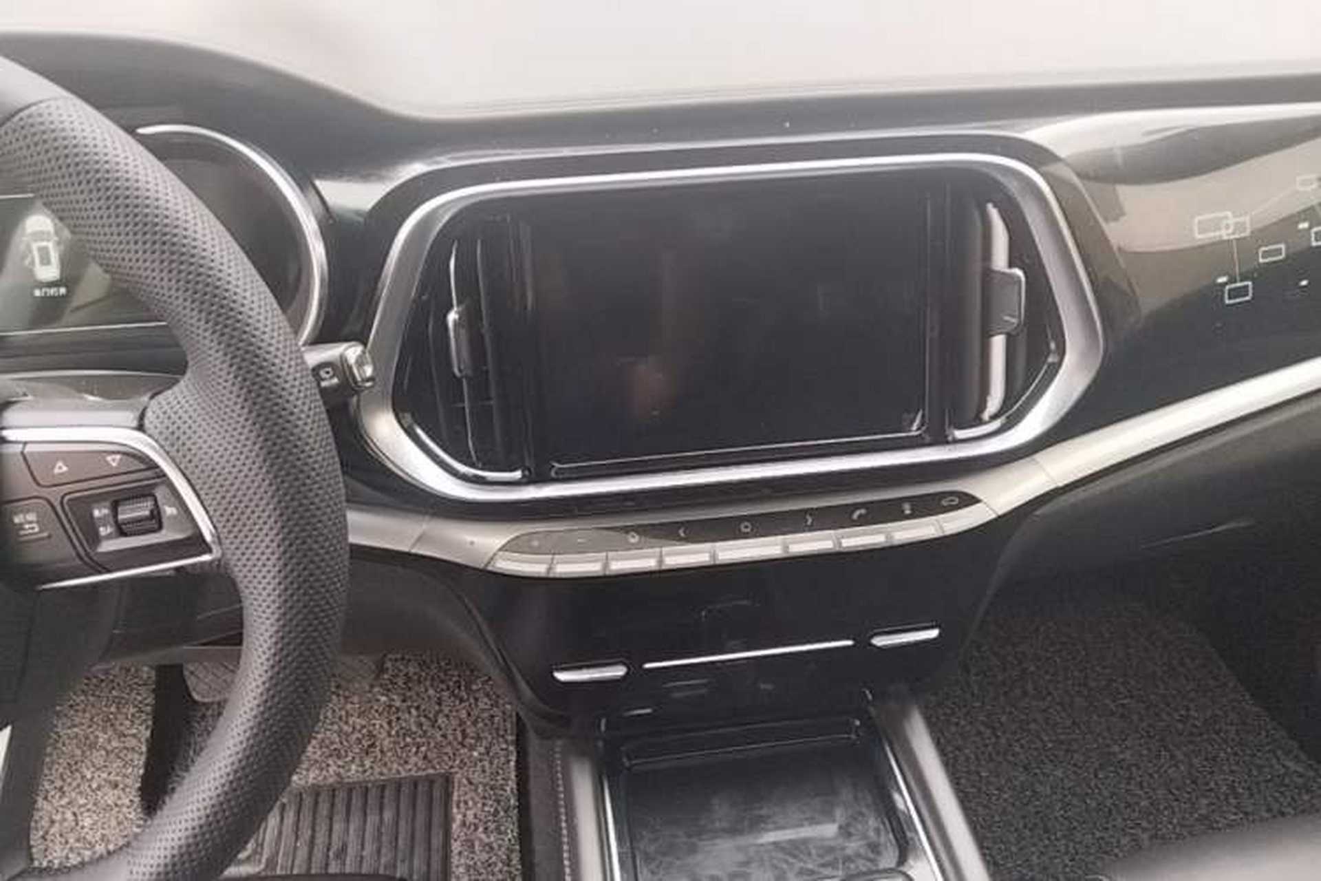 Used JETOUR X90 2019 1.5T Manual Smart Enjoyment 7-Seater China V Standard Audio And AC Panel