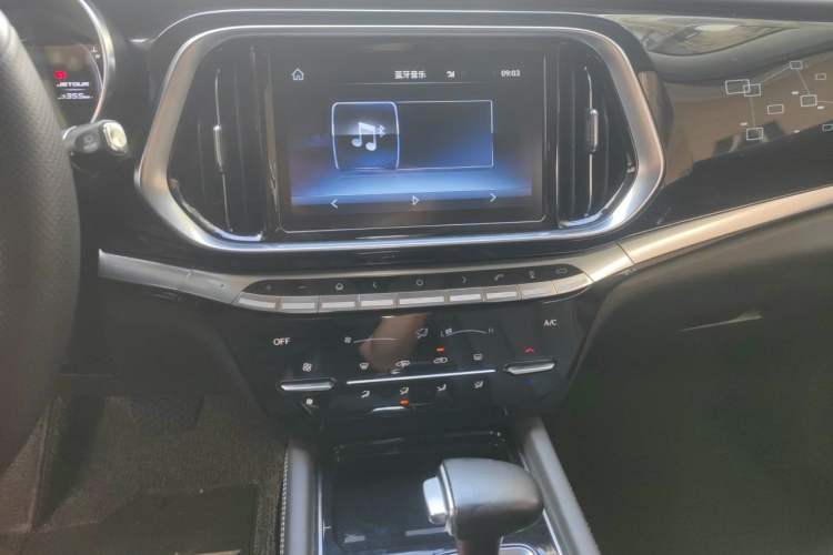 Used JETOUR X90 2019 1.5T Automatic Smart Enjoyment Model 5 Seats China V Emission Standard Audio And AC Panel