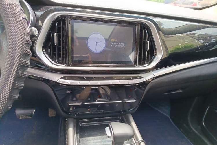 Used JETOUR X90 2019 1.5T Automatic Smart Enjoyment Model 5 Seats China V Emission Standard Audio And AC Panel