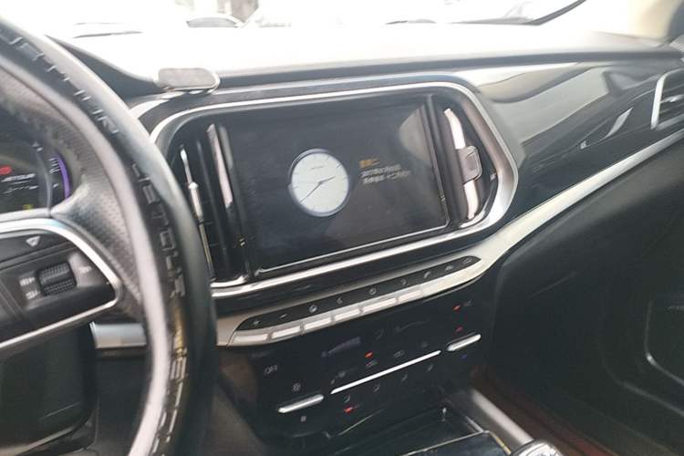 Used JETOUR X90 2019 1.5T Manual Enjoyment Model 7 Seats China V Emission Standard Audio And AC Panel