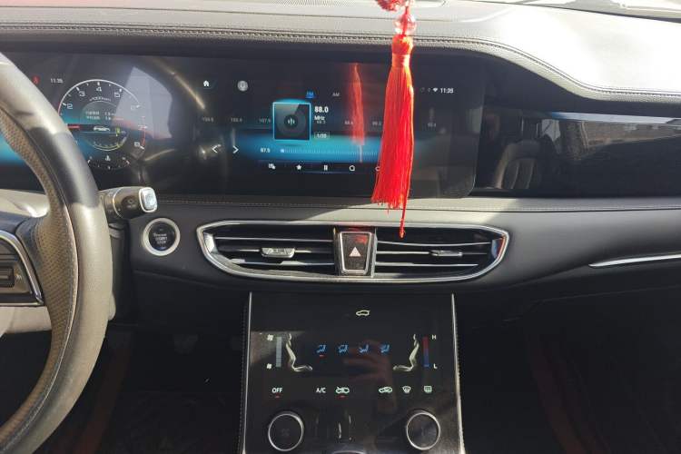 Used JETOUR X90 2019 1.5T Manual Smart Enjoyment Version 5 Seats China V Standard Audio And AC Panel