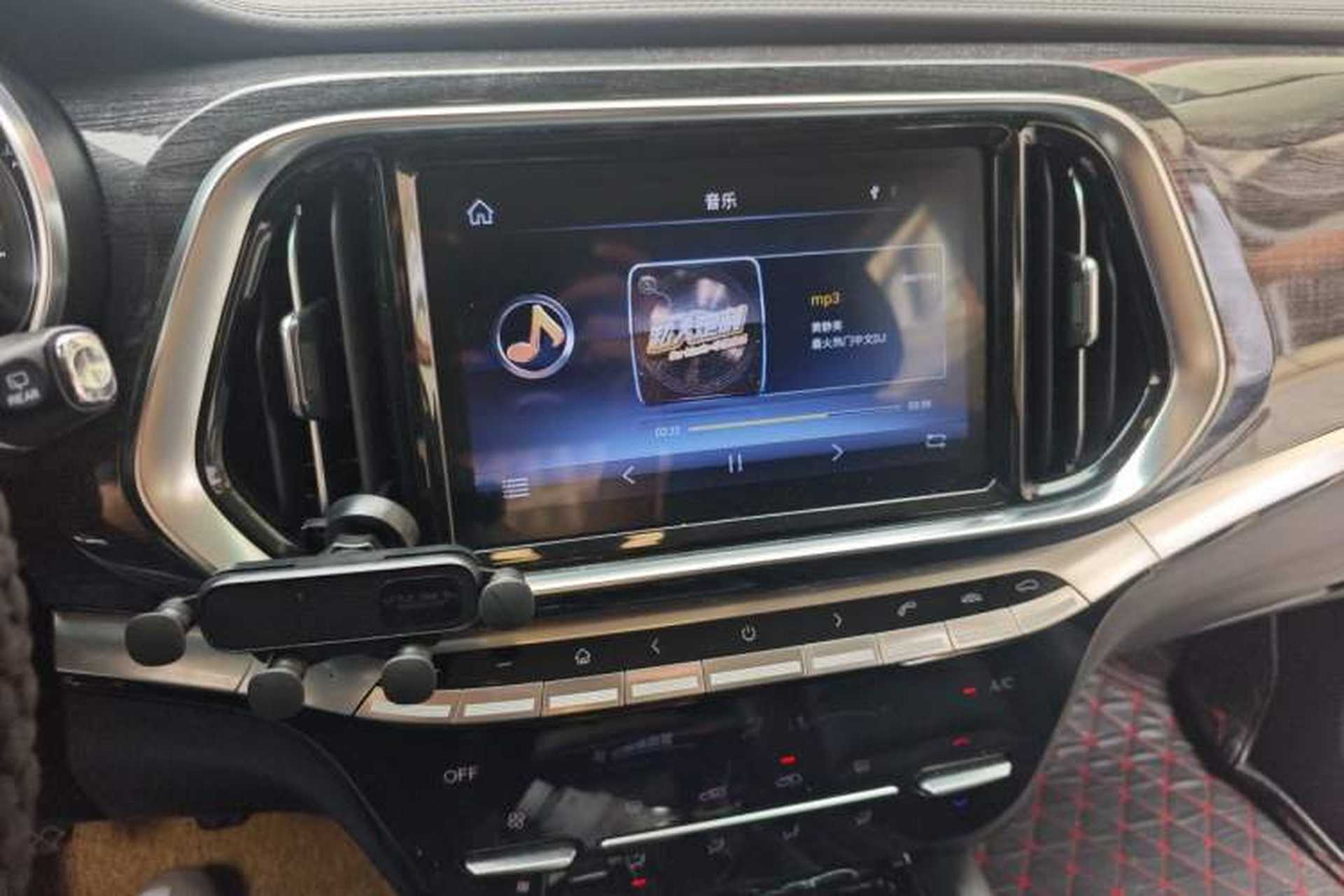 Used JETOUR X90 2019 1.5T Manual Enjoyment Model 7 Seats China VI Standard Audio And AC Panel