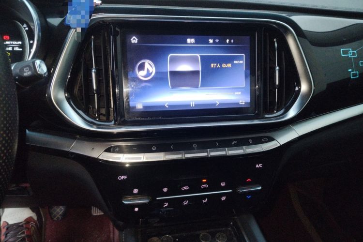 Used JETOUR X90 2019 1.5T Manual Smart Enjoyment Version 5 Seats China VI Standard Audio And AC Panel