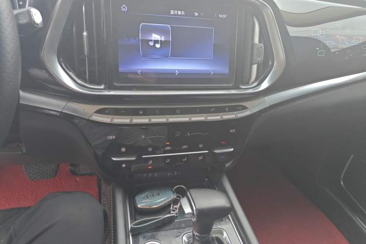 Used JETOUR X90 2019 1.6T DCT Luxury Touring Edition 5 Seats China VI Standard Audio And AC Panel