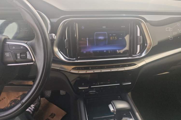Used JETOUR X90 2019 1.6T DCT Luxury Touring Edition 5 Seats China VI Standard Audio And AC Panel