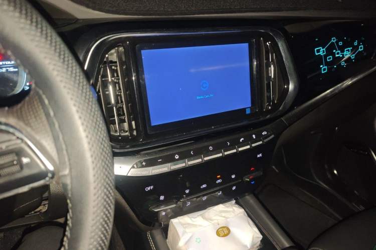 Used JETOUR X90 2019 1.5T Manual Enjoyment Model 6 Seats China V Emission Standard Audio And AC Panel