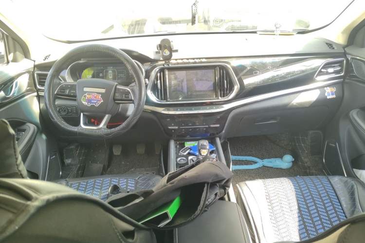 Used JETOUR X90 2019 1.5T Manual Enjoyment Model 6 Seats China V Emission Standard Center Console