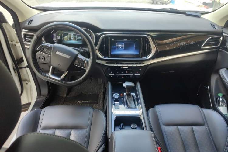 Used JETOUR X90 2019 1.5T Automatic Smart Enjoyment Model 5 Seats China V Emission Standard Center Console