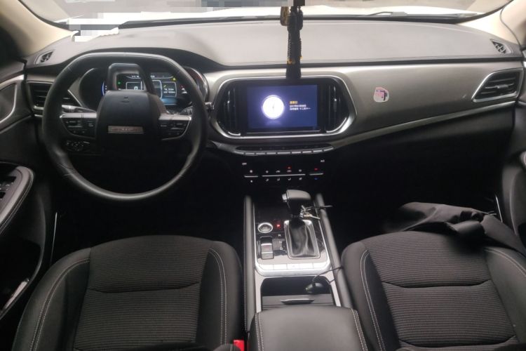Used JETOUR X90 2019 1.6T DCT Yue Lü Edition 6 Seats China VI Standard Center Console