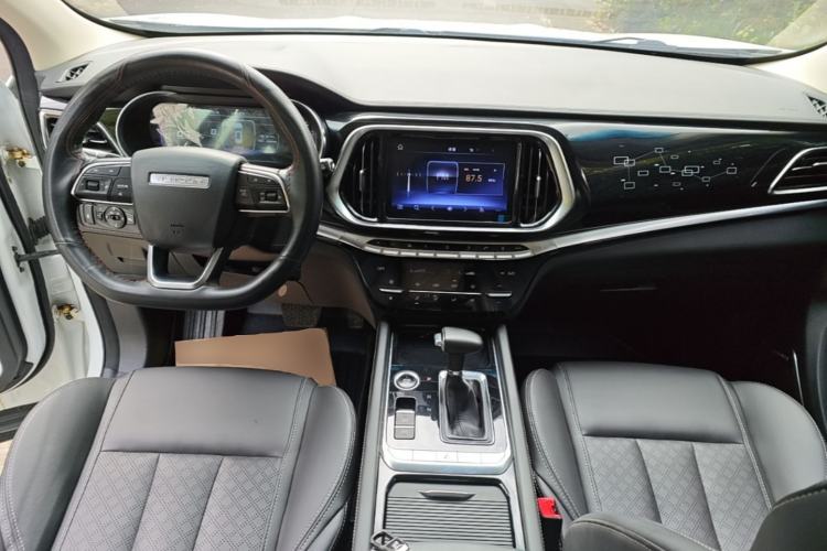 Used JETOUR X90 2019 1.5T DCT Smart Enjoyment Version 5 Seats China VI Standard Center Console