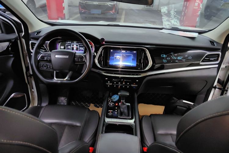 Used JETOUR X90 2019 1.6T DCT Luxury Touring Edition 5 Seats China VI Standard Center Console