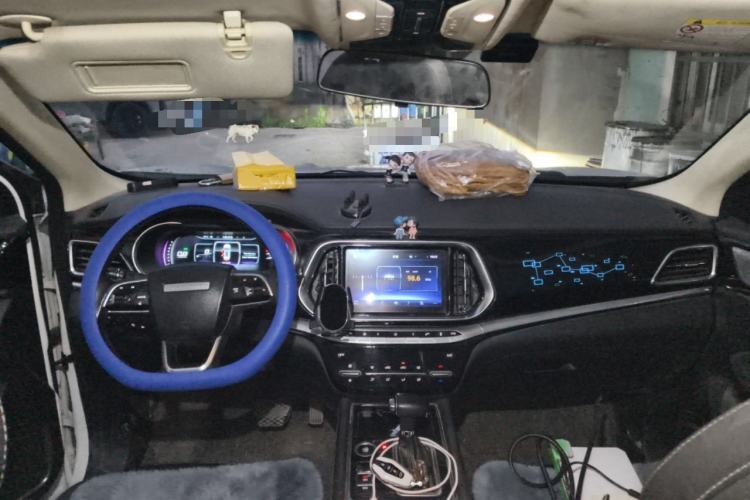 Used JETOUR X90 2019 1.6T DCT Luxury Touring Edition 5 Seats China VI Standard Center Console