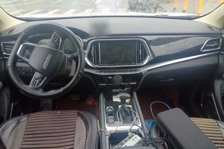 Used JETOUR X90 2019 1.5T Automatic Smart Enjoyment Model 5 Seats China V Emission Standard Center Console