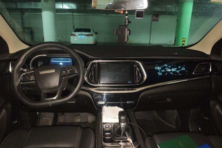 Used JETOUR X90 2019 1.5T Manual Enjoyment Model 6 Seats China V Emission Standard Center Console