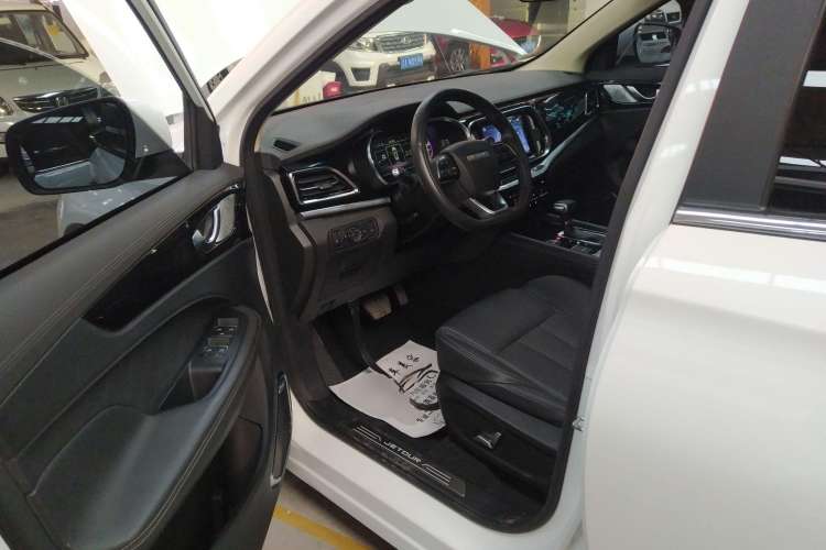 Used JETOUR X90 2019 1.6T DCT Luxury Touring Edition 5 Seats China VI Standard Driver Seat