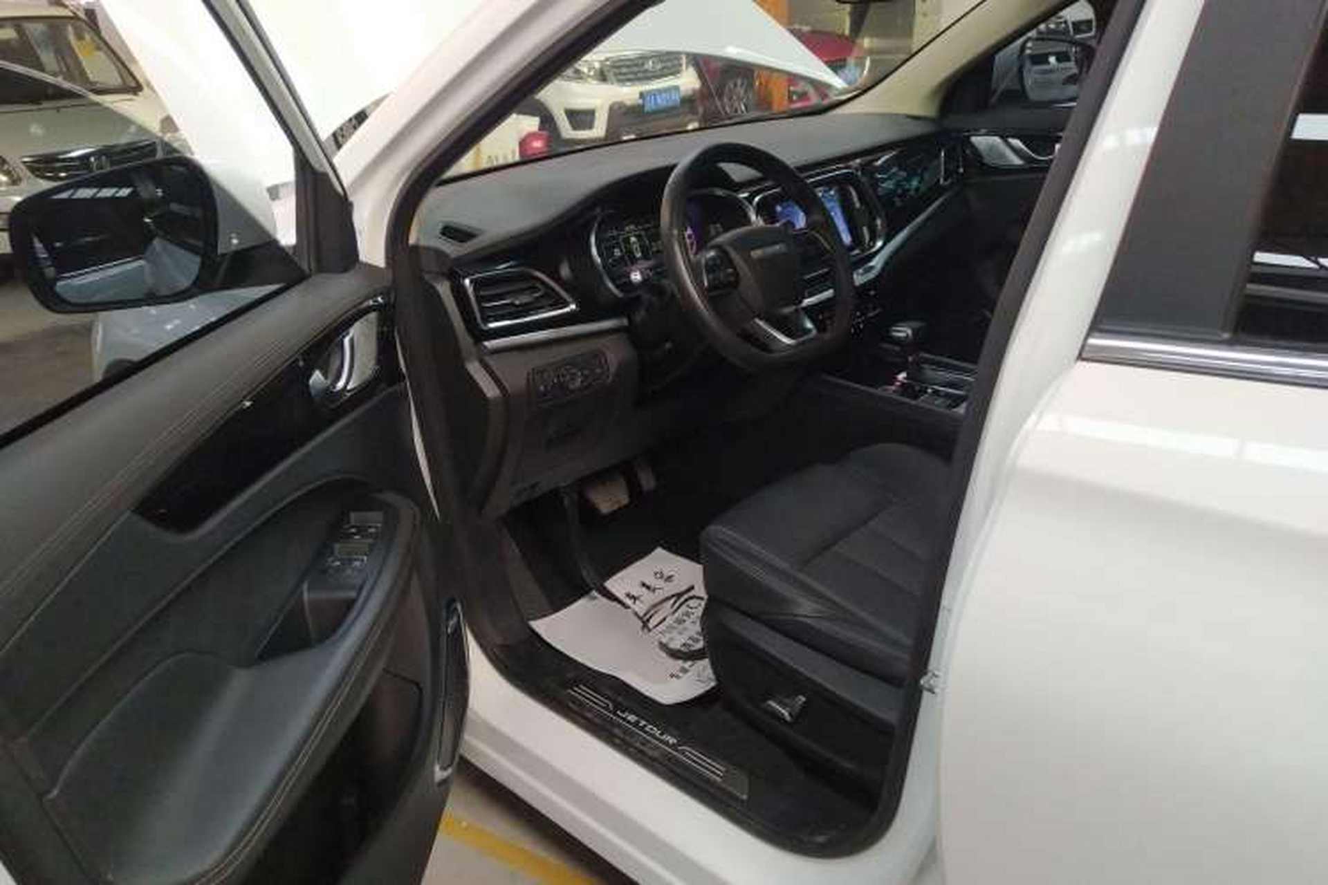 Used JETOUR X90 2019 1.6T DCT Luxury Touring Edition 5 Seats China VI Standard Driver Seat