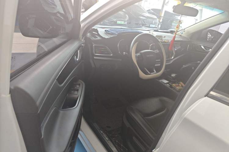 Used JETOUR X90 2019 1.5T Automatic Enjoyment Model 5 Seats China V Emission Standard Driver Seat
