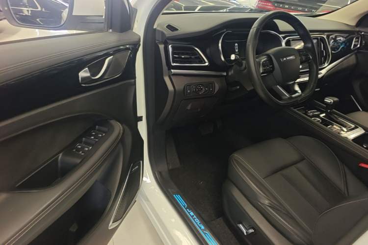 Used JETOUR X90 2019 1.5T Automatic Smart Enjoyment 6-Seater Emission Standard China V Driver Seat
