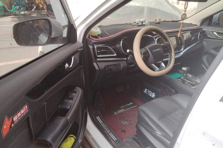 Used JETOUR X90 2019 1.5T Automatic Smart Enjoyment 6-Seater Emission Standard China V Driver Seat