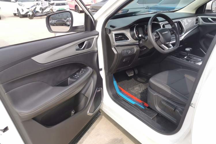 Used JETOUR X90 2019 1.5T Automatic Luxury Edition 5 Seats China V Standard Driver Seat