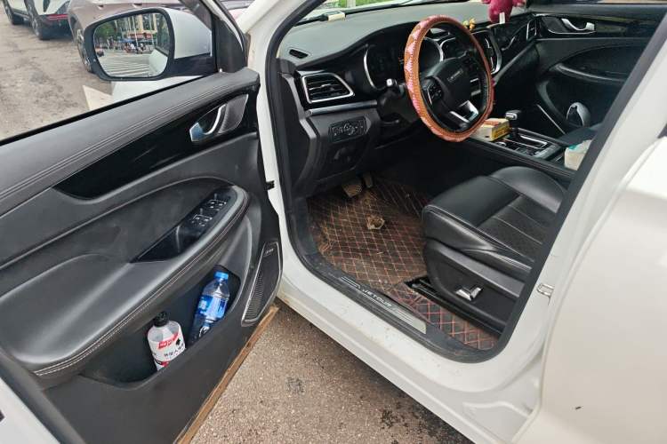 Used JETOUR X90 2019 1.5T Automatic Smart Enjoyment 7-Seater China V Emission Standard Driver Seat