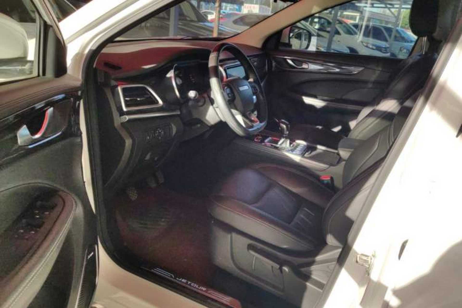 Used JETOUR X90 2019 1.5T Manual Enjoyment Model 7 Seats China VI Standard Driver Seat
