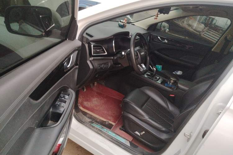 Used JETOUR X90 2019 1.5T Manual Smart Enjoyment Version 5 Seats China VI Standard Driver Seat