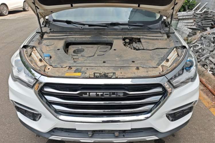 Used JETOUR X90 2019 1.5T Automatic Enjoyment Model 6 Seats Emission Standard China V Engine Bay