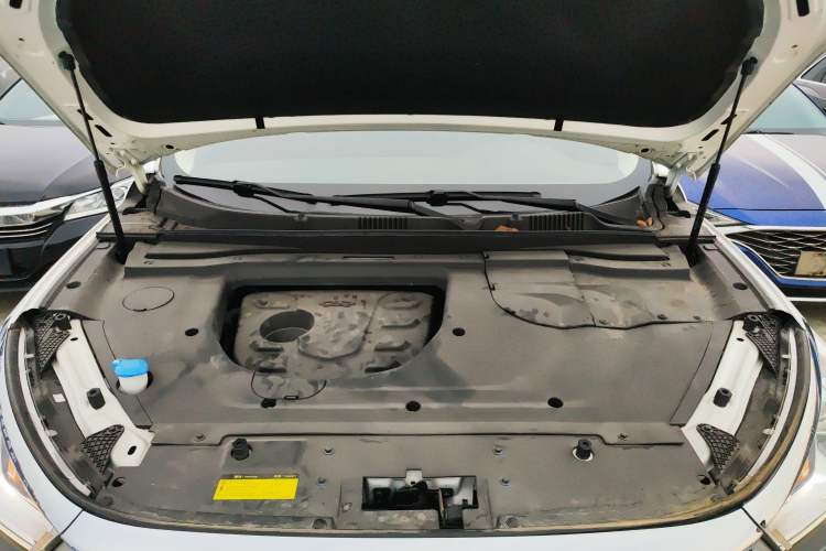 Used JETOUR X90 2019 1.5T DCT Smart Enjoyment Version 5 Seats China VI Standard Engine Bay