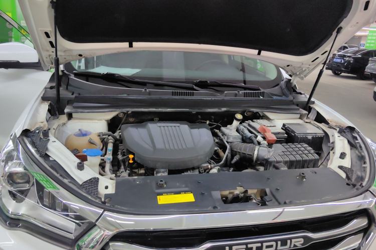 Used JETOUR X90 2019 1.6T DCT Luxury Touring Edition 5 Seats China VI Standard Engine Bay
