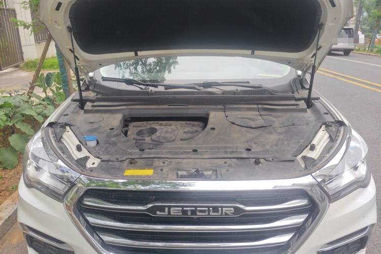 Used JETOUR X90 2019 1.5T Manual Smart Enjoyment 7-Seater China VI Standard Engine Bay