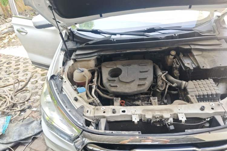 Used JETOUR X90 2019 1.5T Automatic Smart Enjoyment 6-Seater Emission Standard China V Engine Bay Right