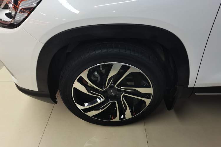 Used JETOUR X90 2019 1.5T DCT Smart Enjoyment Model 6 Seats China VI Standard Exterior 7