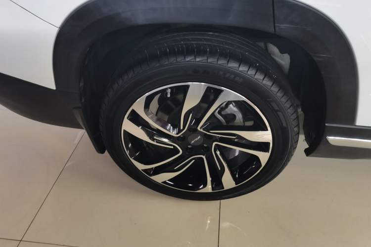 Used JETOUR X90 2019 1.5T DCT Smart Enjoyment Model 6 Seats China VI Standard Exterior 8