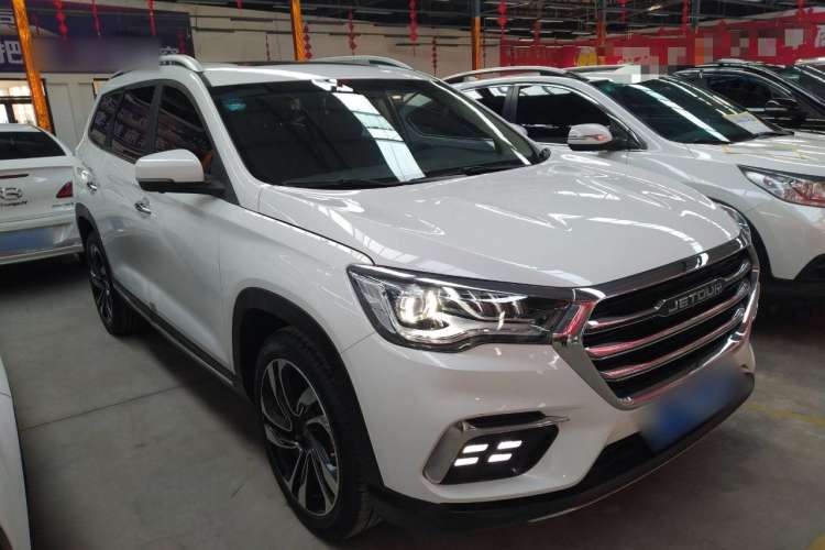 Used JETOUR X90 2019 1.6T DCT Luxury Touring Edition 5 Seats China VI Standard Front Right 45 Deg