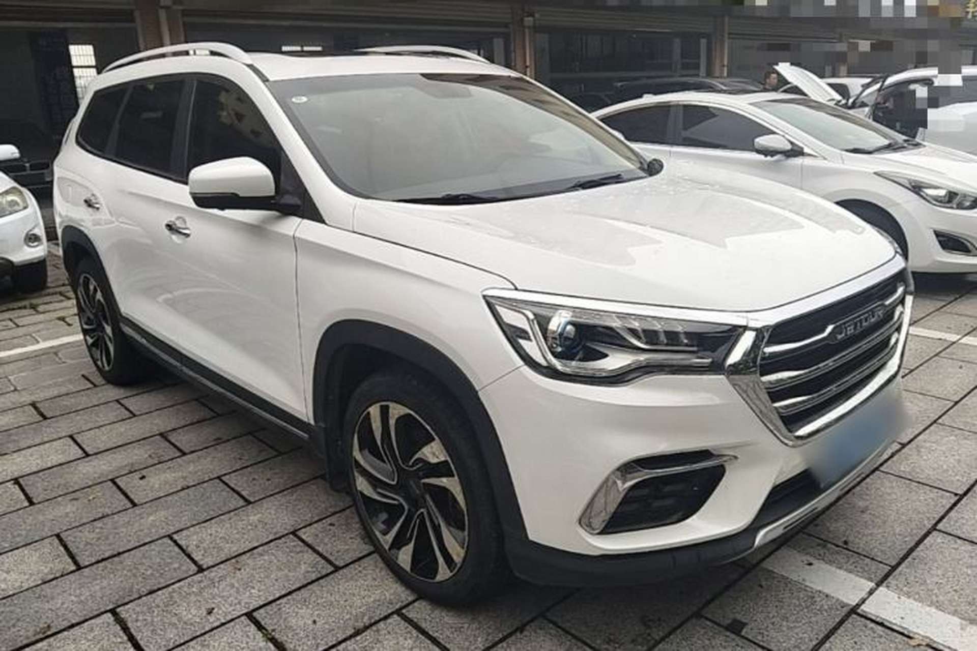 Used JETOUR X90 2019 1.5T Manual Smart Enjoyment 7-Seater China V Standard Front Right 45 Deg