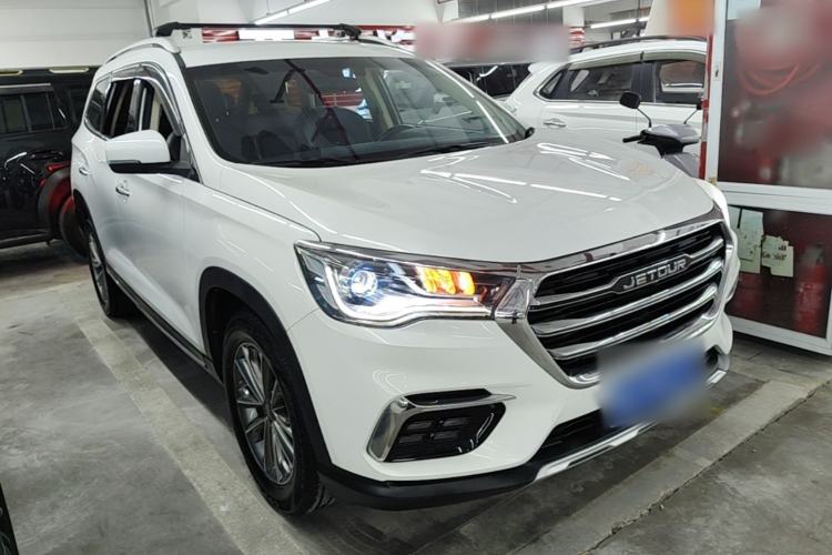 Used JETOUR X90 2019 1.5T Automatic Enjoyment Model 5 Seats China V Emission Standard Front Right 45 Deg