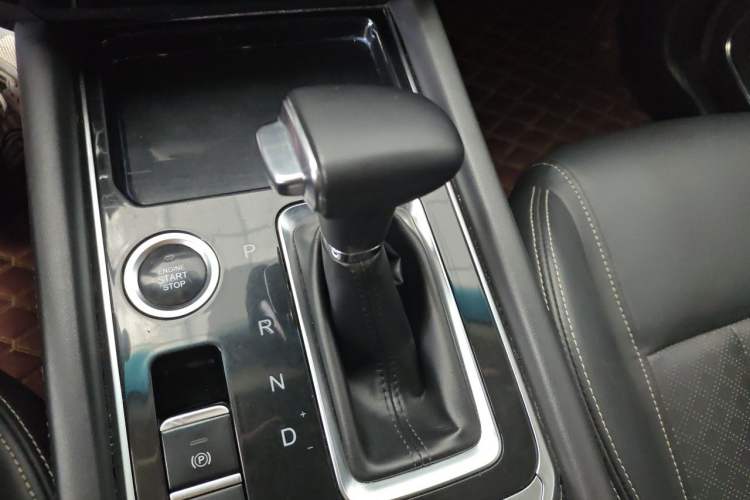 Used JETOUR X90 2019 1.5T DCT Smart Enjoyment Model 6 Seats China VI Standard Gear Lever