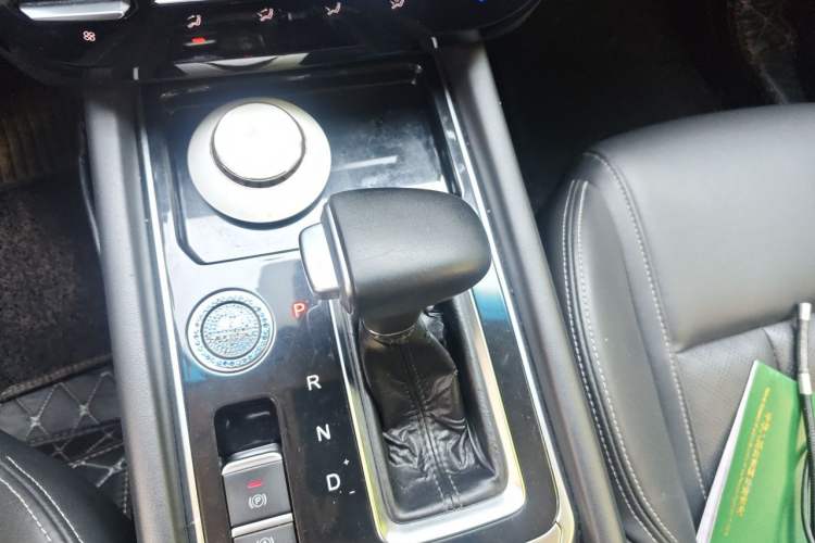 Used JETOUR X90 2019 1.5T Automatic Smart Enjoyment 6-Seater Emission Standard China V Gear Lever