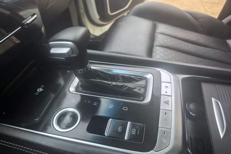 Used JETOUR X90 2019 1.5T Automatic Luxury Edition 6-Seater China V Emission Standard Gear Lever