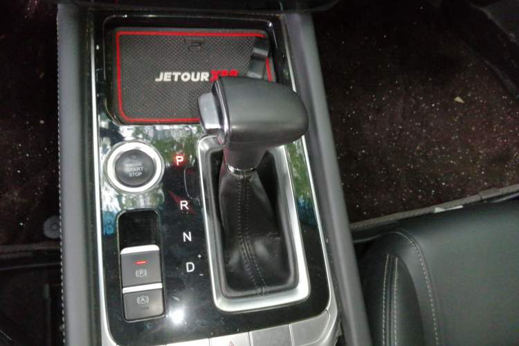 Used JETOUR X90 2019 1.5T DCT Smart Enjoyment Version 5 Seats China VI Standard Gear Lever