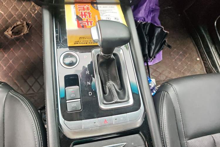 Used JETOUR X90 2019 1.5T Automatic Smart Enjoyment 7-Seater China V Emission Standard Gear Lever